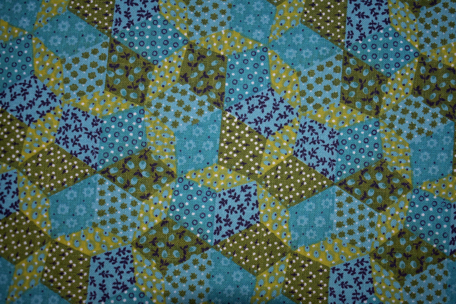 Vintage 1960s 1970s Cotton Quilt Print Fabric Yardage