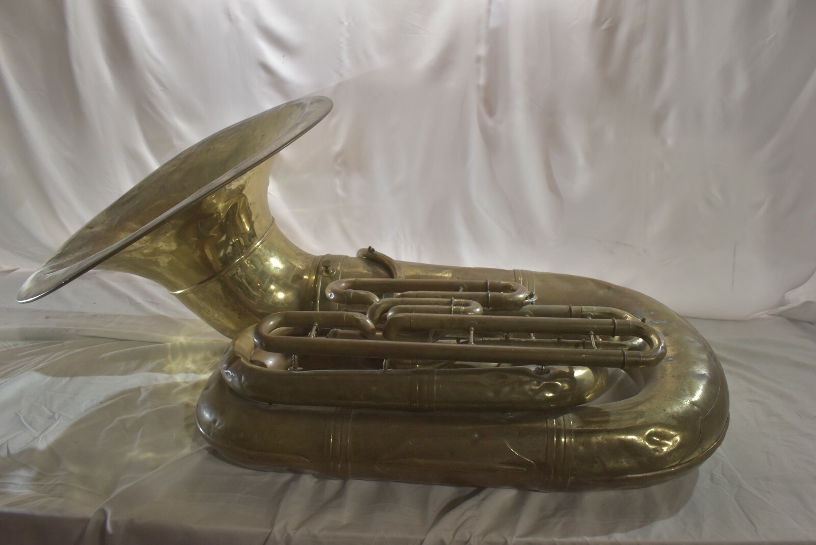 Conn 20J Tuba のeBay公認海外通販｜セカイモン
