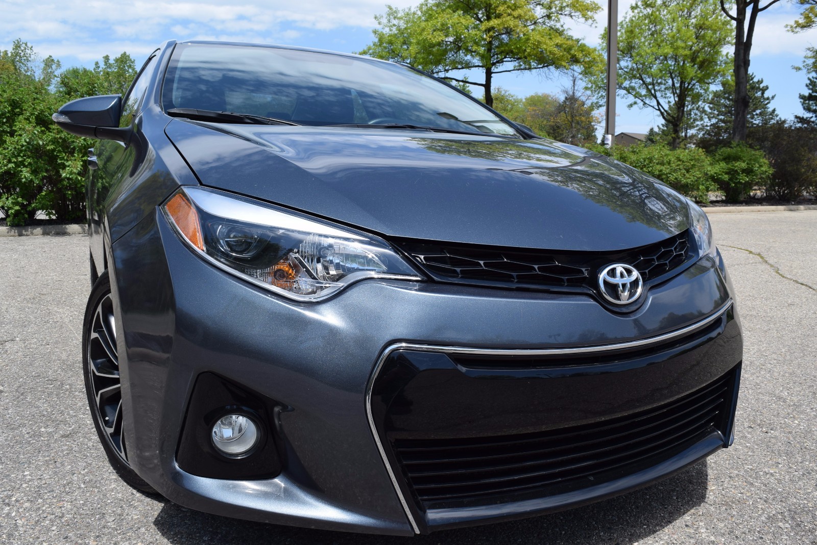 2015 Toyota Corolla Sport 4 Door 1.8l/sunroof/17" Alloys ... 2015 Toyota Corolla Sport 4 Door 1.8l/sunroof/17" Alloys ...