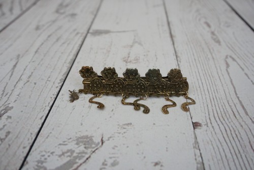 GOLDTONE METAL HAIR BARRETTE KITTENS CATS WAGGING TAILS MOUSE VINTAGE