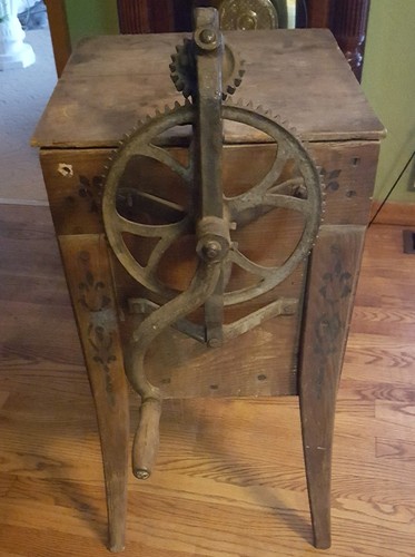 Vintage 7 Gallon Modern Churn MFD By Easy Washing Machine Co. St. Marys,OH. 1880