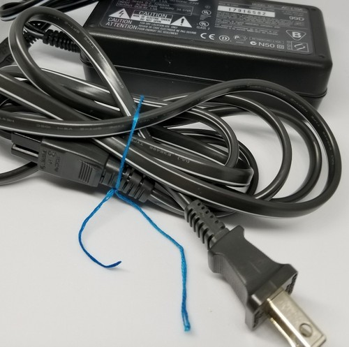 SONY AC-L10A Genuine Original OEM Adapter Handycam Camcorder 8.4V 1.5A