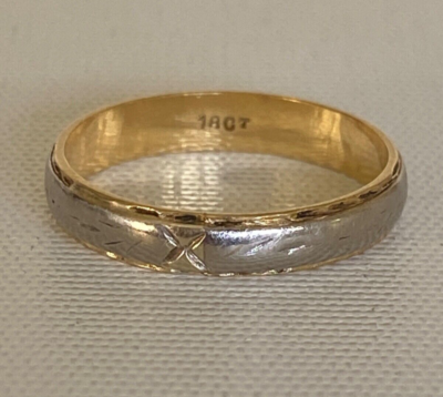 Vintage solid gold rings deals