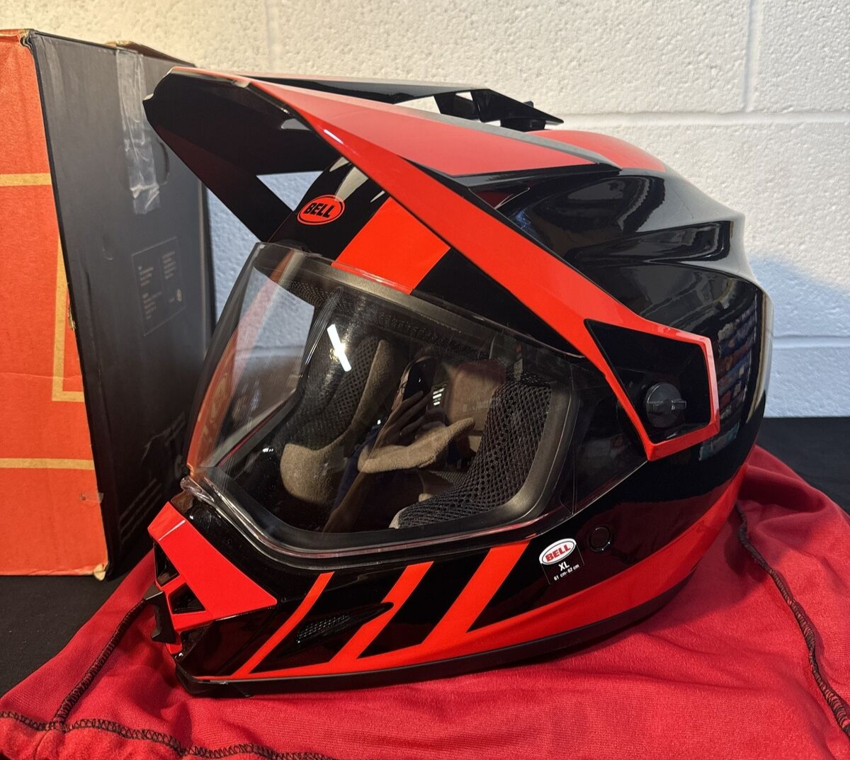 Helmet Dash Gloss Black/red Xl Used