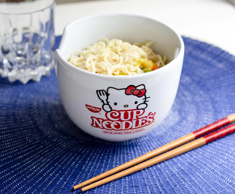 Silver Buffalo Hello Kitty Cup Noodles Nissin Boxed Ceramic Ramen Noodle Bowl wi