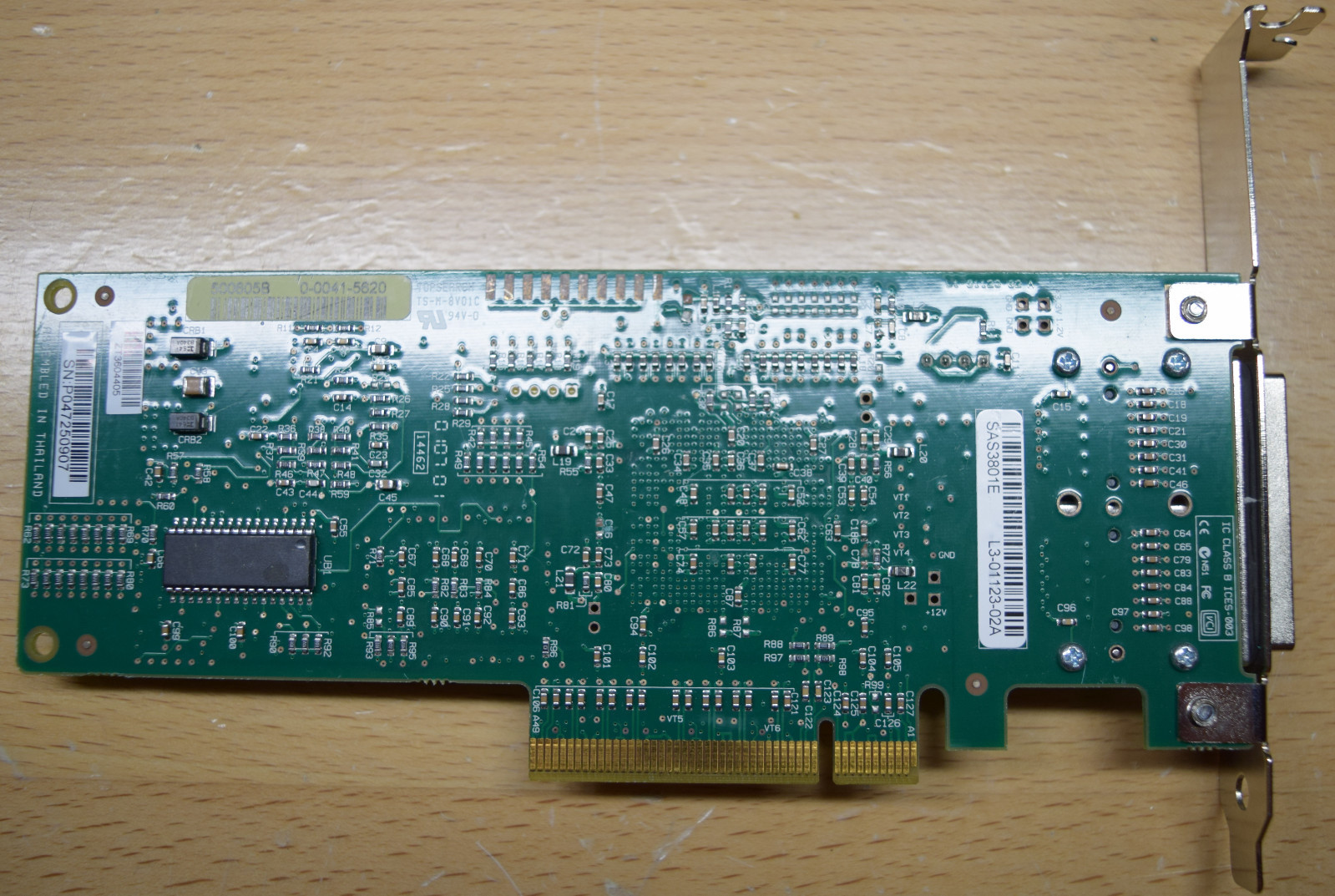 LSI Logic SAS3801E PCI-E 3GB MiniSAS 8-Port Host Bus Adapter with 2x SFF-8088