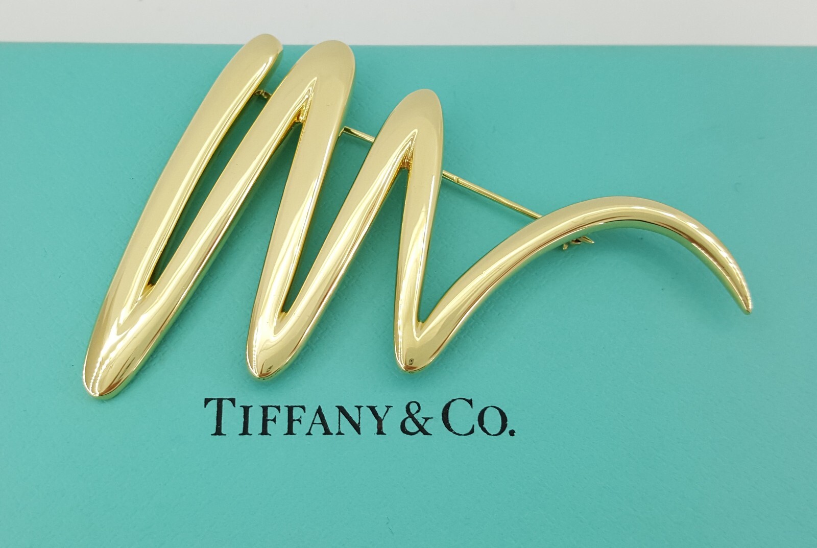 Tiffany & Co Paloma Picasso 18K Zig-Zag Squiggle Pin Brooch