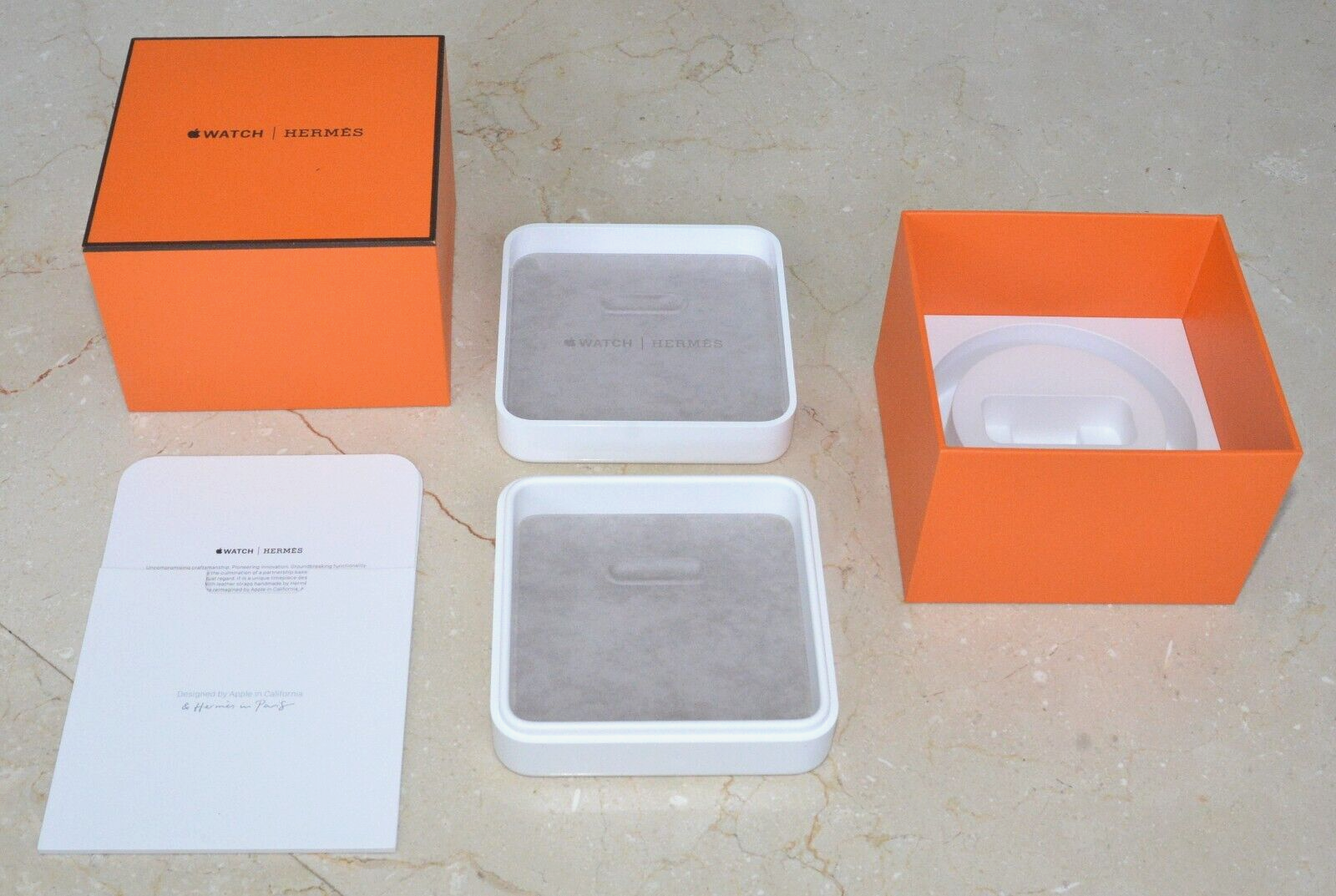 ✓ HERMES APPLE WATCH SER 3 GIFT BOX WHITE CASE DOC SET
