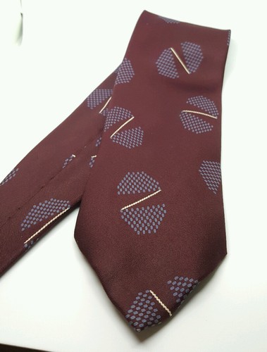Vintage Giorgio Armani -100% Silk Made in Italy Tie Burgandy Geometric Abstract
