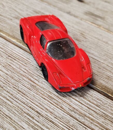 Amazon.com: Hot Wheels 1:18 60th Anniversary Enzo (red