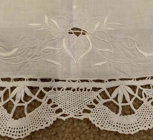 Vintage Set of 5 Pure White Cotton And Crochet Embroidered Placemats