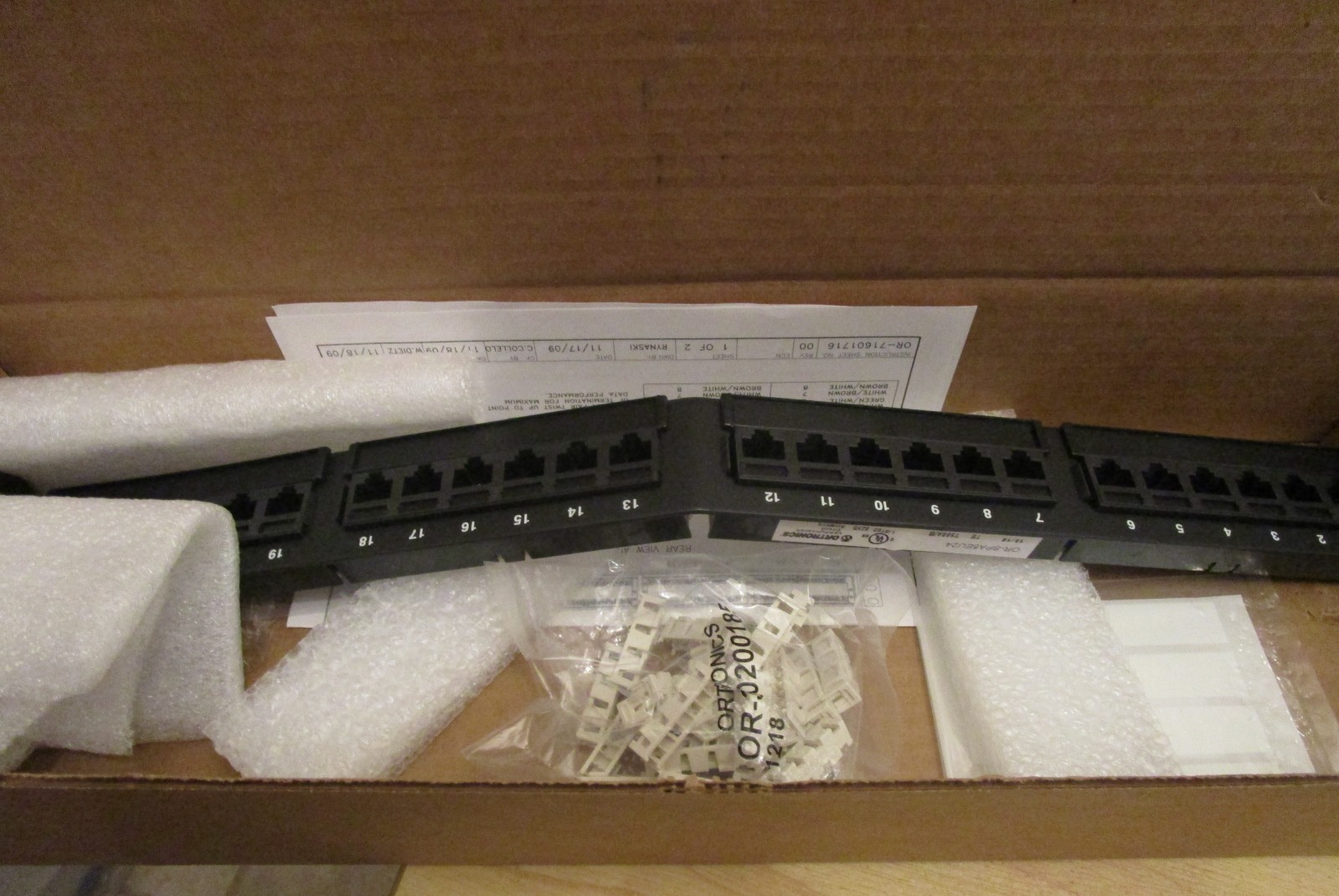 Ortronics TechChoice Angled Patch Panel Cat 5e 24 Port OR-SPA5EU24   spa5eu24