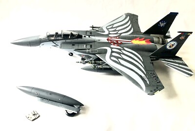 Maquette model 1/72: F-15 Strike Eagle, chasseur, avion, fighter plane. USAF
