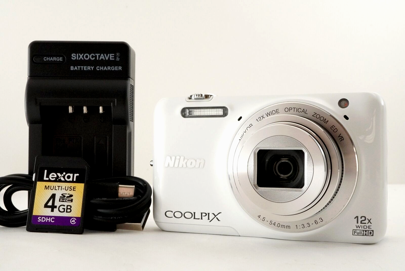 Nikon COOLPIX S6600 白 Nikon Coolpix S6600 Compact Digital Camera White 16MP 12 x