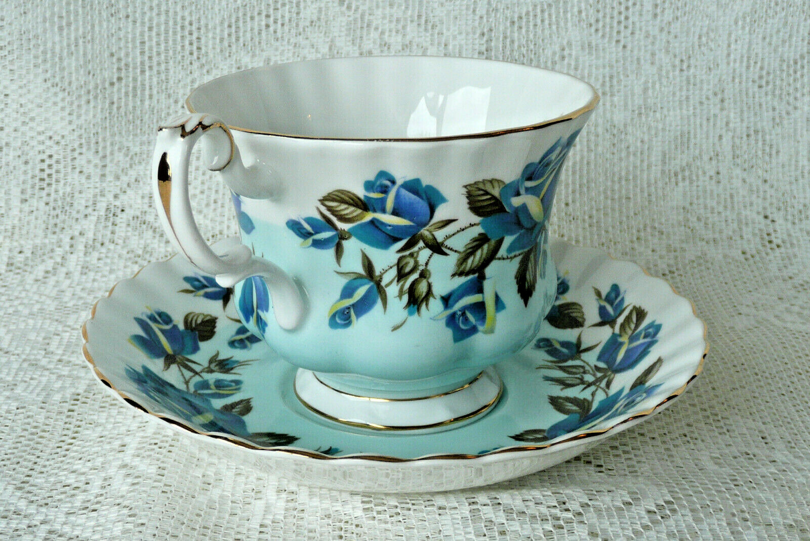 Royal Albert Bone China Tea Cup & Saucer  