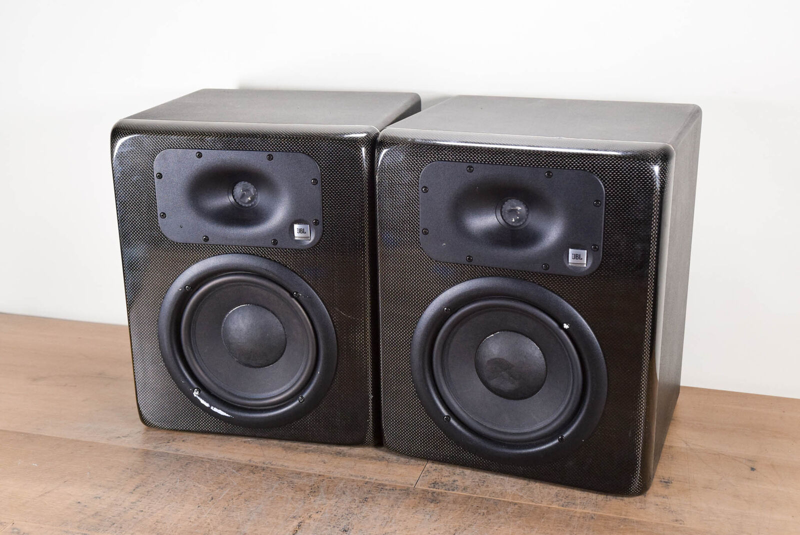 JBL LSR28P Linear Spatial Reference Studio Monitor (Pair JBL LSR28P Linear Spatial Reference Studio Monitor (Pair