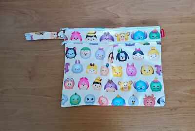 Pochette multicolore a zip et attache. Divers Personnages. Damero. 30,5 x 23 cm