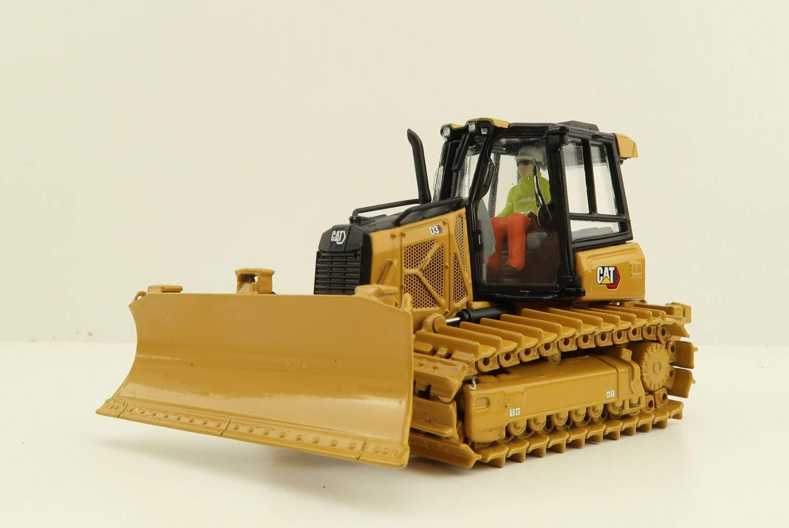 ミニカー 1/50 CAT D3 Dozer 85673 W36 1:50 Cat® D3 Dozer — Diecast Masters America