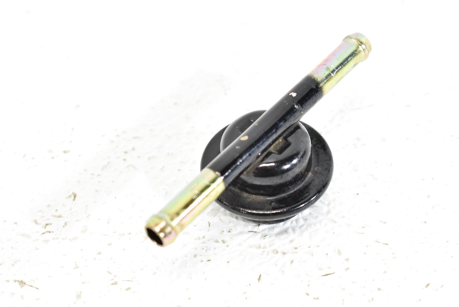 2005-2009 Subaru Legacy Outback XT Fuel Pressure Damper 05-09