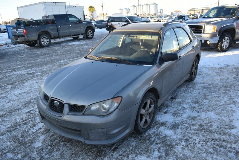 PreOwned 2006 Subaru Impreza Wagon 2.5i in grey, 5Speed Manual