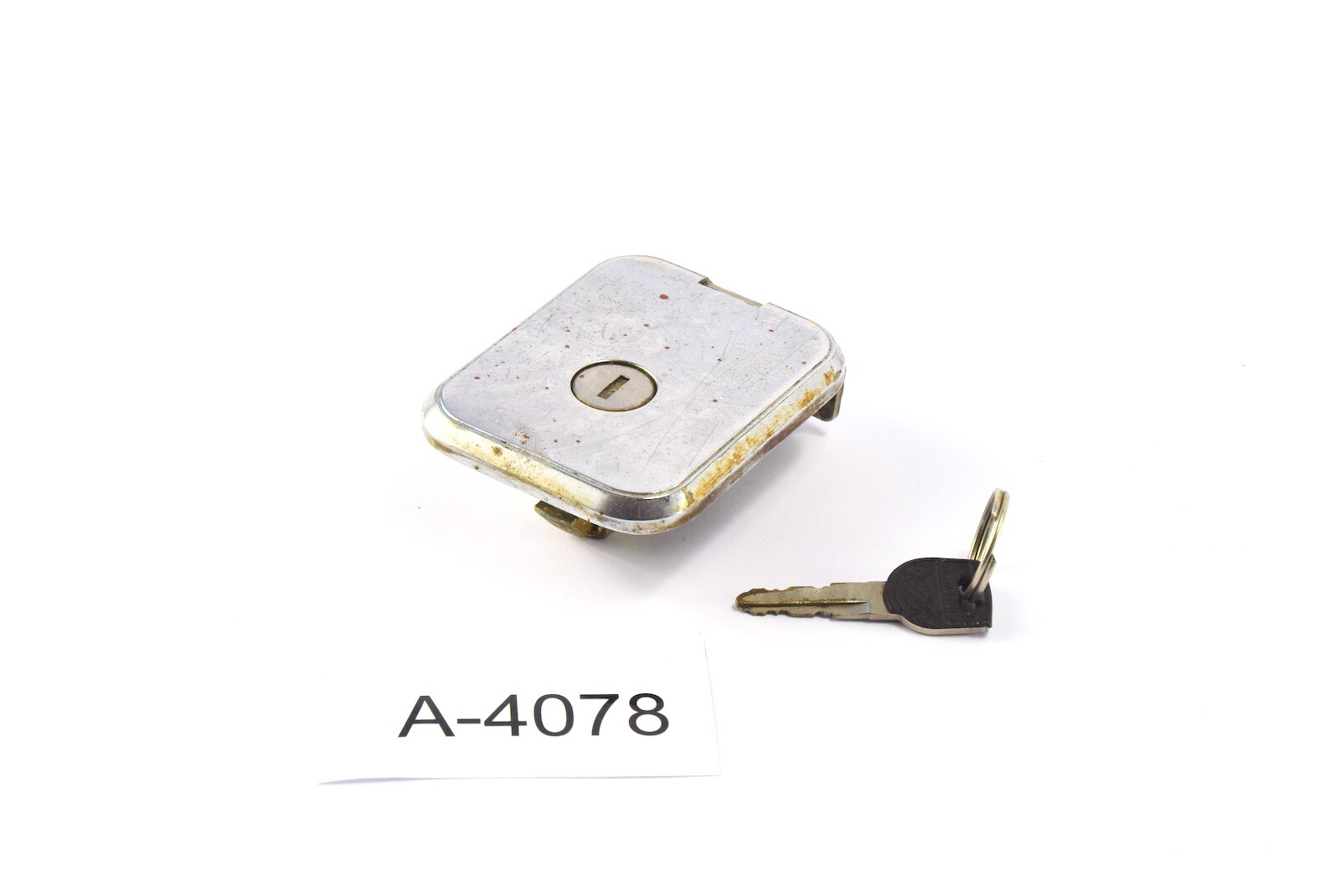 KZ⭐️ Kawasaki Z 1100 ST KZT10A Bj 1982 - Gas cap with key A4078