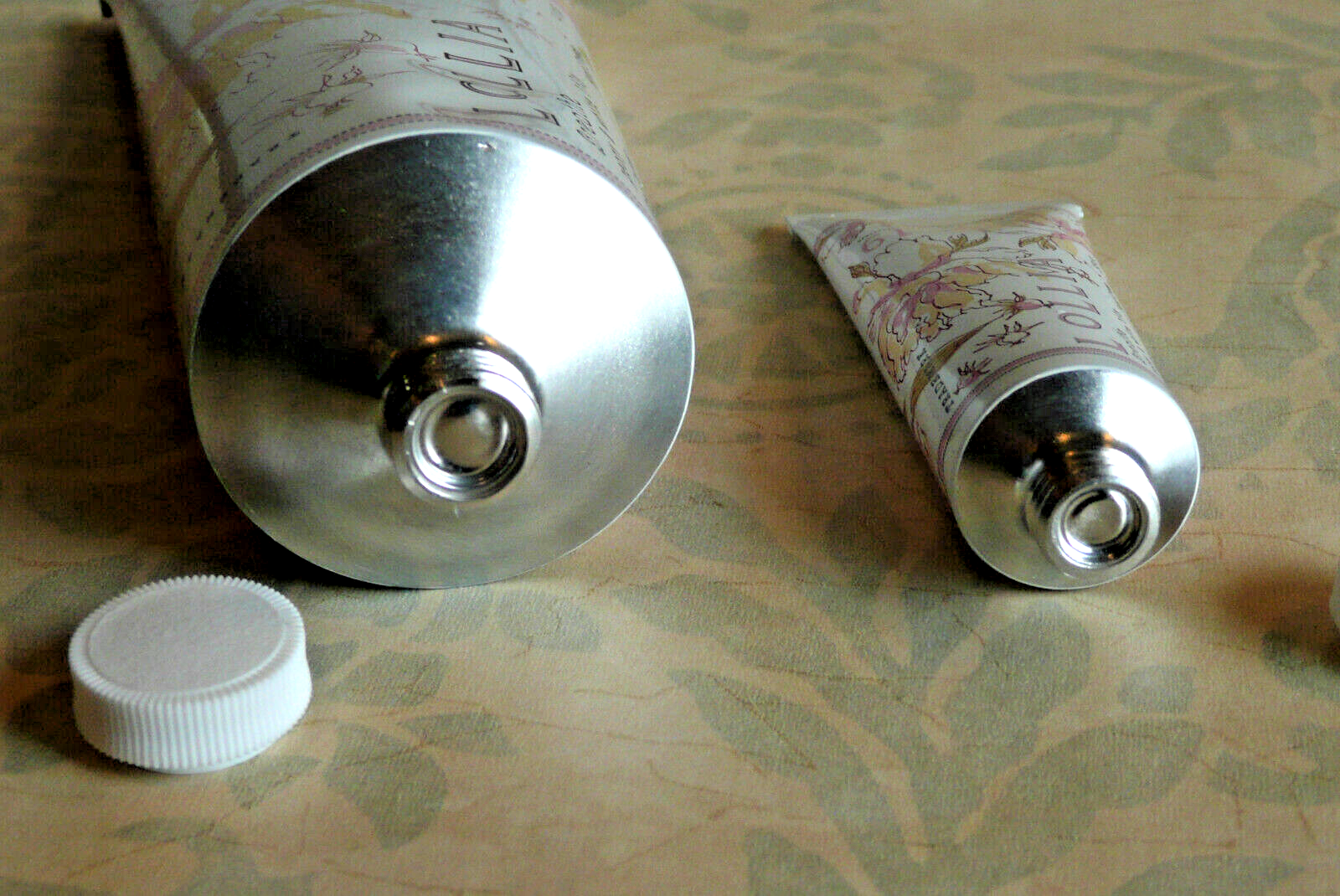 Lollia Breathe Peony & White Lily Shea Butter 4oz & .33oz Hand Cream & Soap NIB