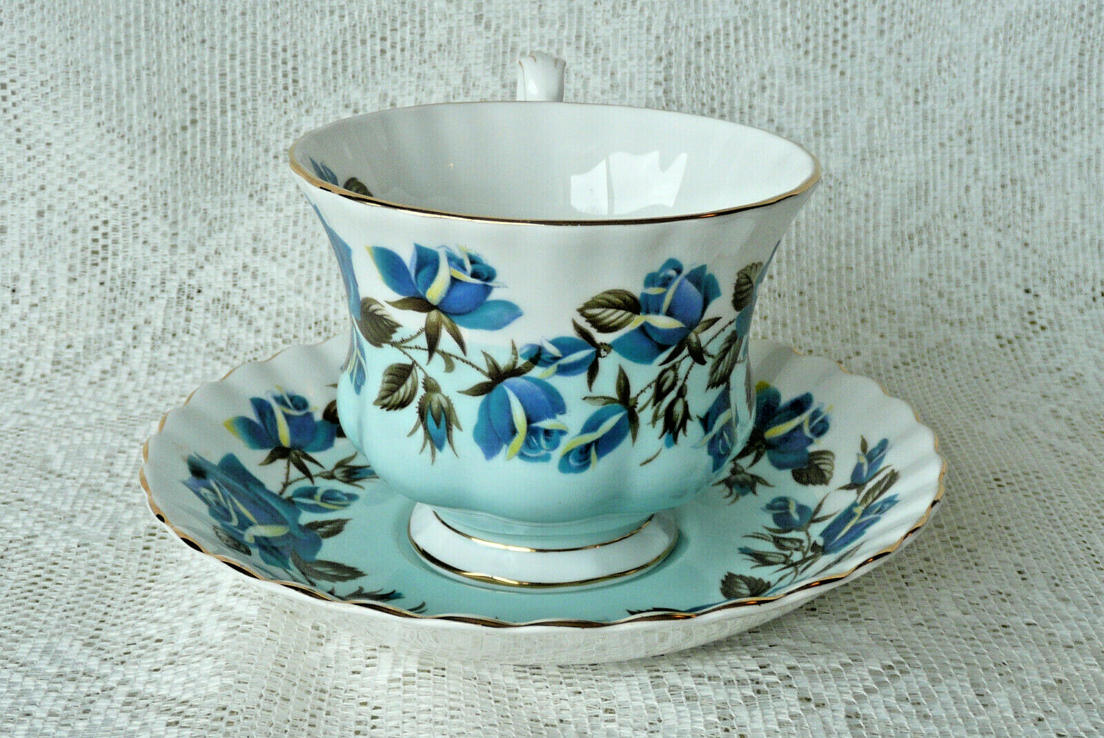 Royal Albert Bone China Tea Cup & Saucer  