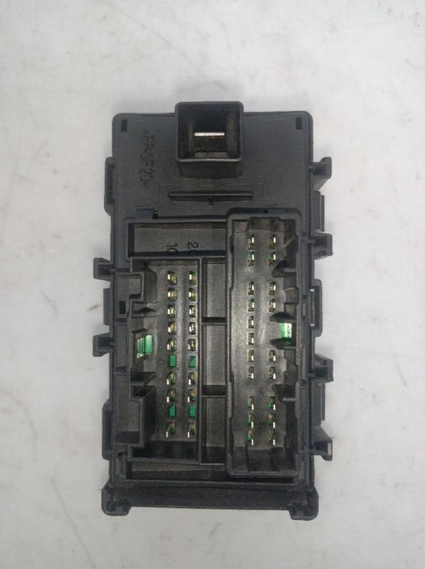 【T】 9195-00000 fuse box 268628 for KIA CEED CONCEPT 2006 | eBay