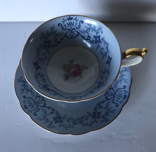 Royal Bayreuth Bavaria Germany White Blue Wide Mouth Footed Teacup & Saucer