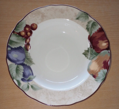 NAPA VALLEY BY NOBLE EXCELLENCE 9 1/4'' SOUP BOWL ~ FRUIT DESIGN ~ NEVER USED!