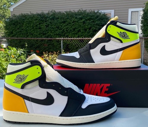 Jordan 1 Retro High OG White Black Volt University Gold