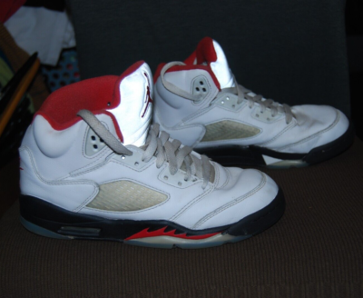 Nike air jordan 5 fire red deals
