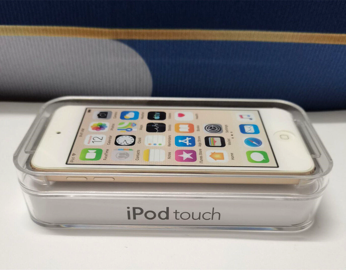 新品未開封iPod touch第7世代　256GB ゴールド Amazon.co.jp: iPod touch 第7世代 256GB ゴールド 7th Gold
