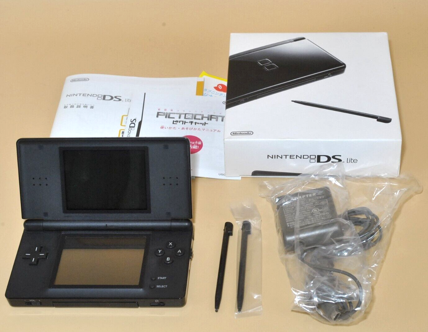 Nintendo DS Lite 本体 ブラック DS Lite 本体 韓国版 クリムゾン