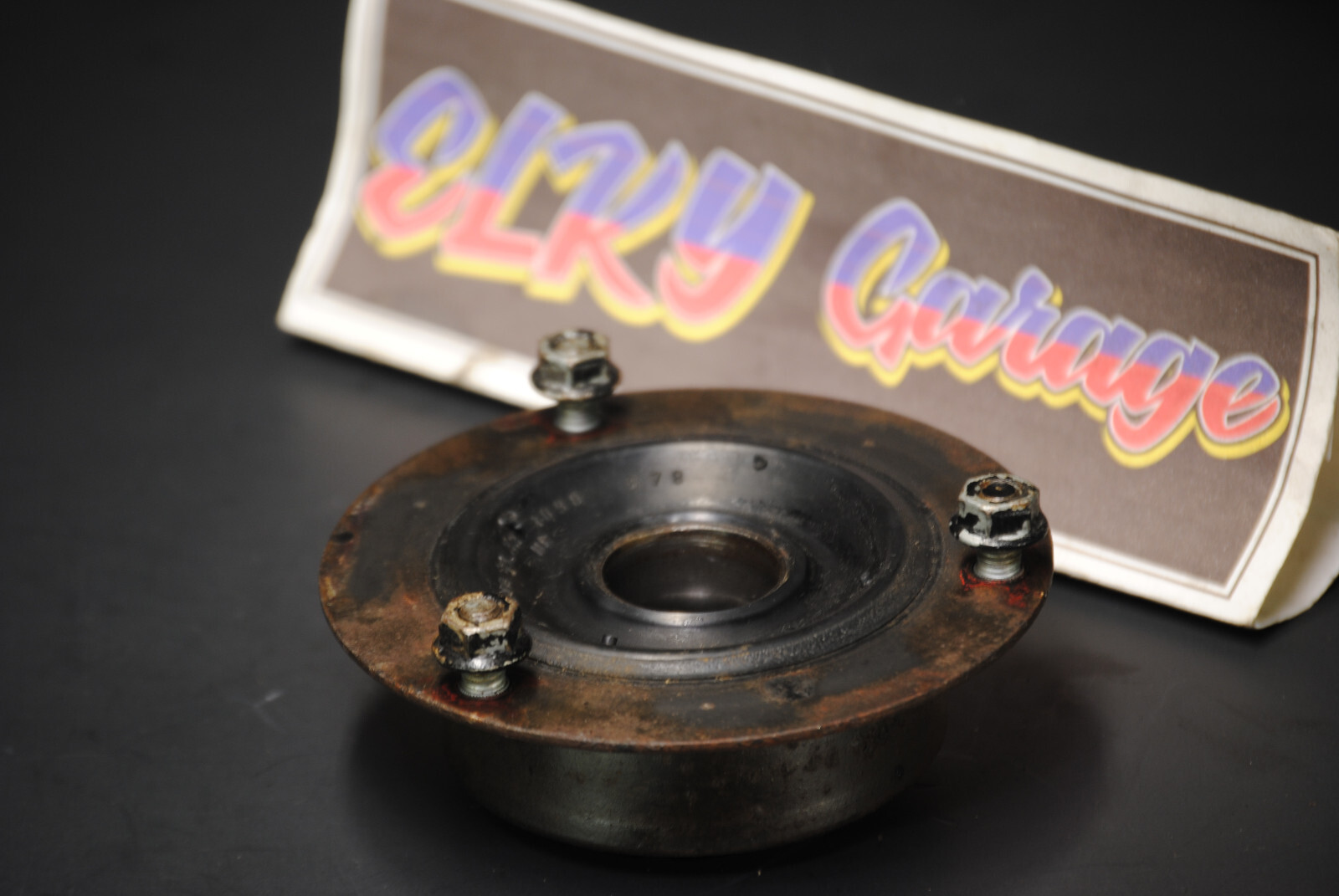 BMW E31 E34 E36 フロントアッパーマウント 31331139436 BMW E31 E34 E36 フロントアッパーマウント 31331139436 - メルカリ