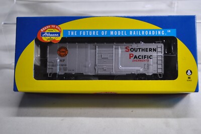 ATHEARN HO 70031 SOUTHERN PACIFIC 40' YOUNGSTOWN DOOR BOXCAR  S.P. OVERNIGHTS