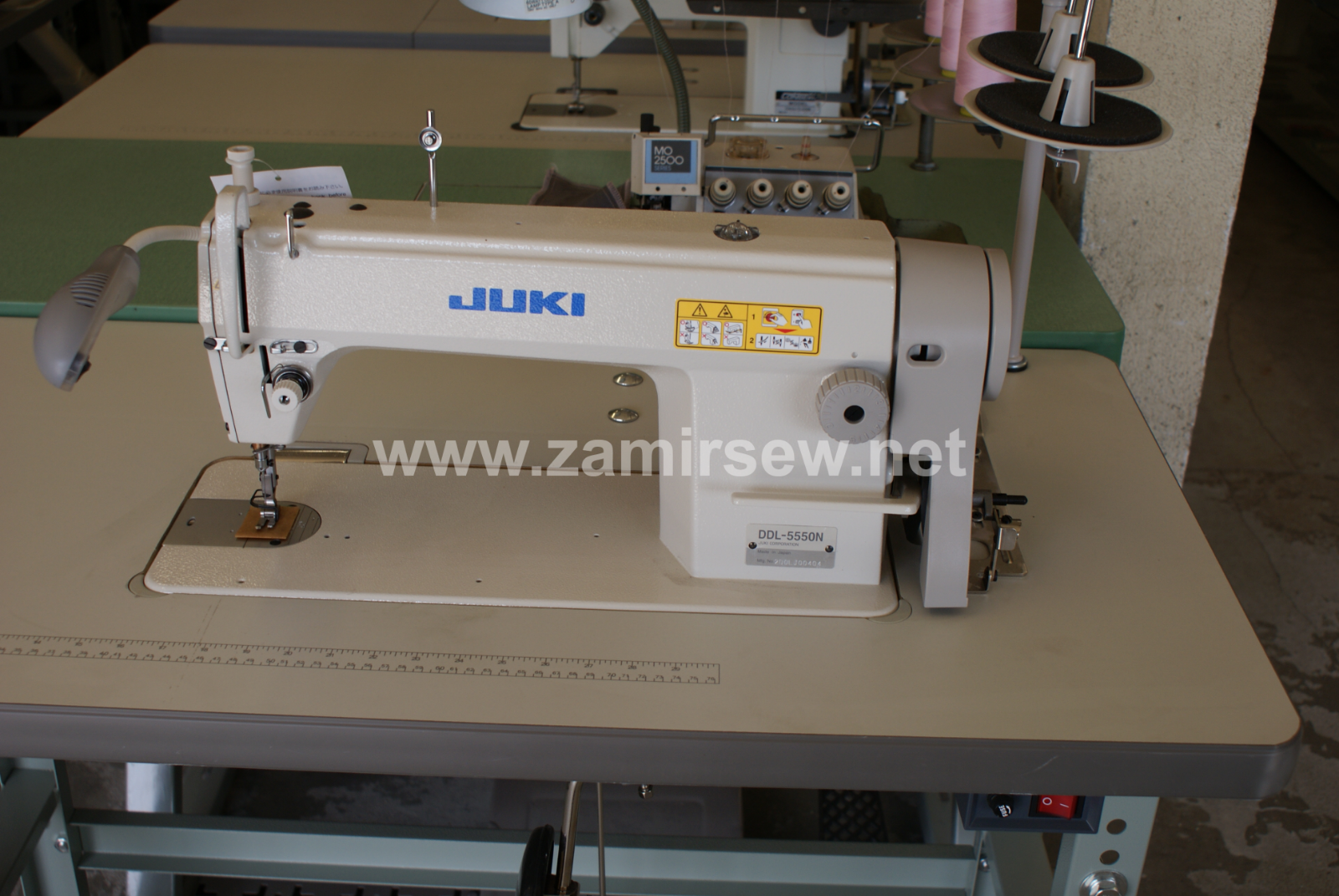 JUKI DDL-5550N New Single Needle Industrial Machine & Table/Servo Motor/Led Lamp