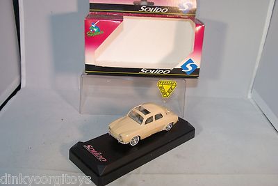 SOLIDO 4542 RENAULT DAUPHINE TOIT OUVRANT CREAM MINT BOXED RARE SELTEN