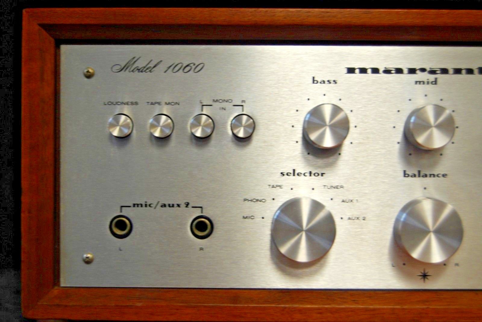 Vintage Marantz 1060 integrated amplifier with wood cabinet *MINT & Works Great*
