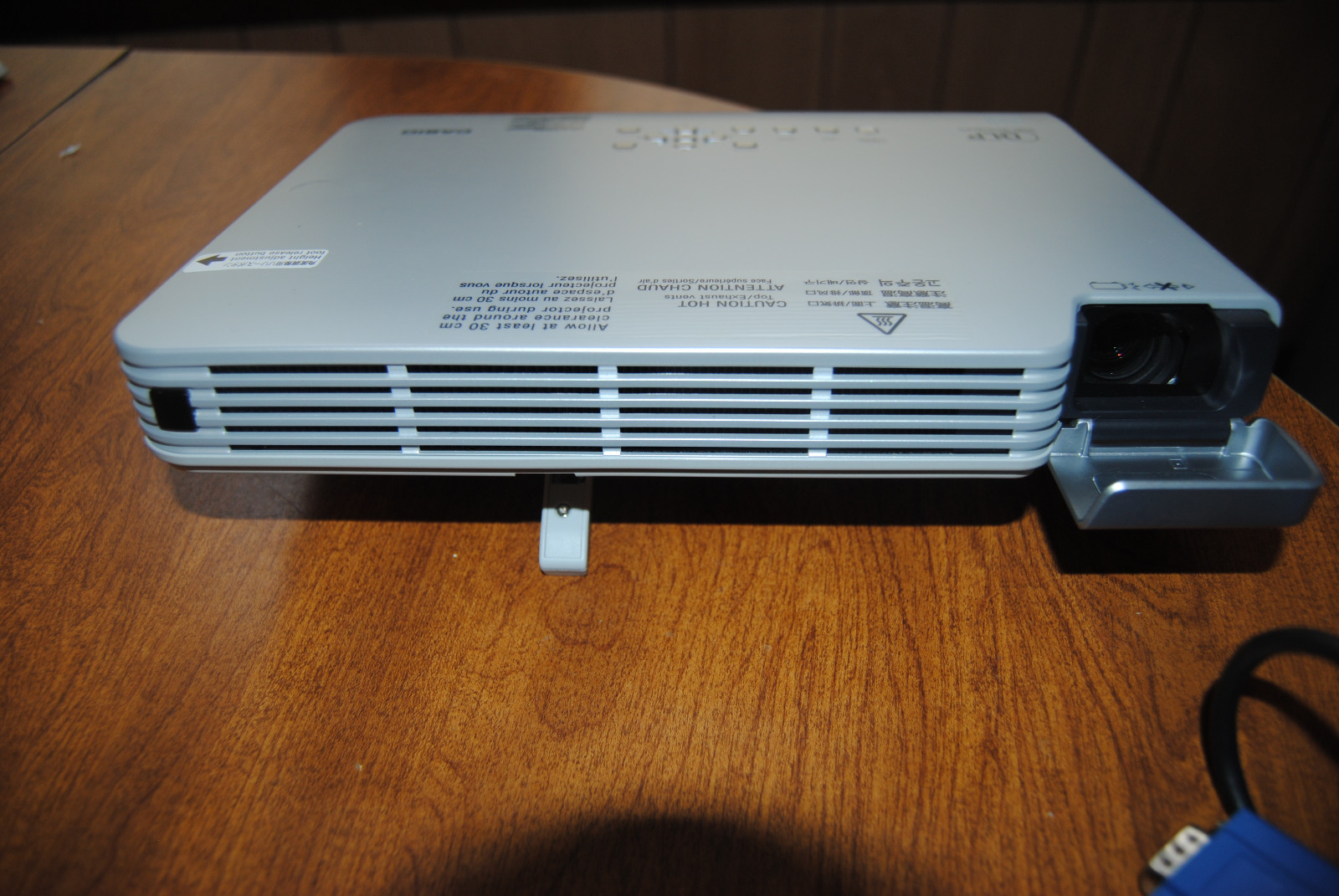 Casio XJ-S41BB Superslim Data Projector DLP Texas Instruments w/ Accessories