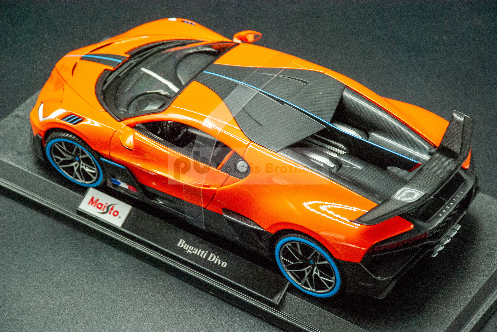 Maisto 1:18 Diecast Replica Cars, 40+ Variations, Brand New, Free Shipping!