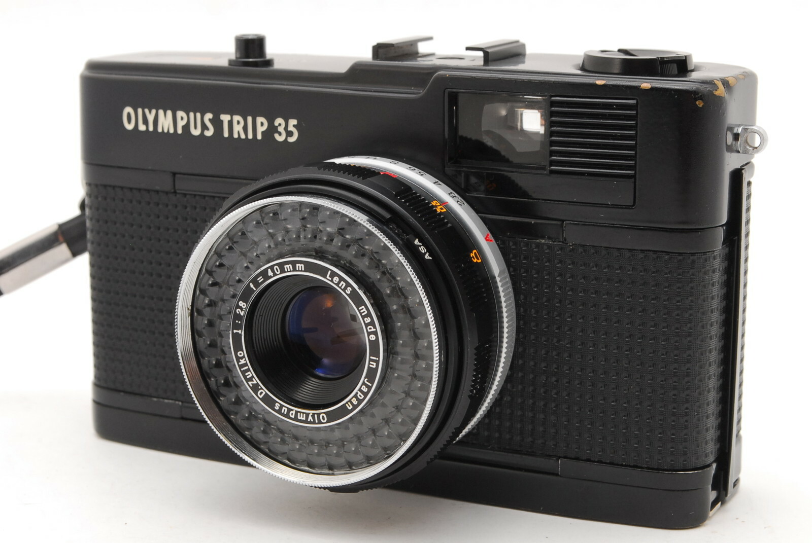値下中 Olympus Trip35 Black Olympus Trip 35 - Shooting my black camera in Munich - 35mmc