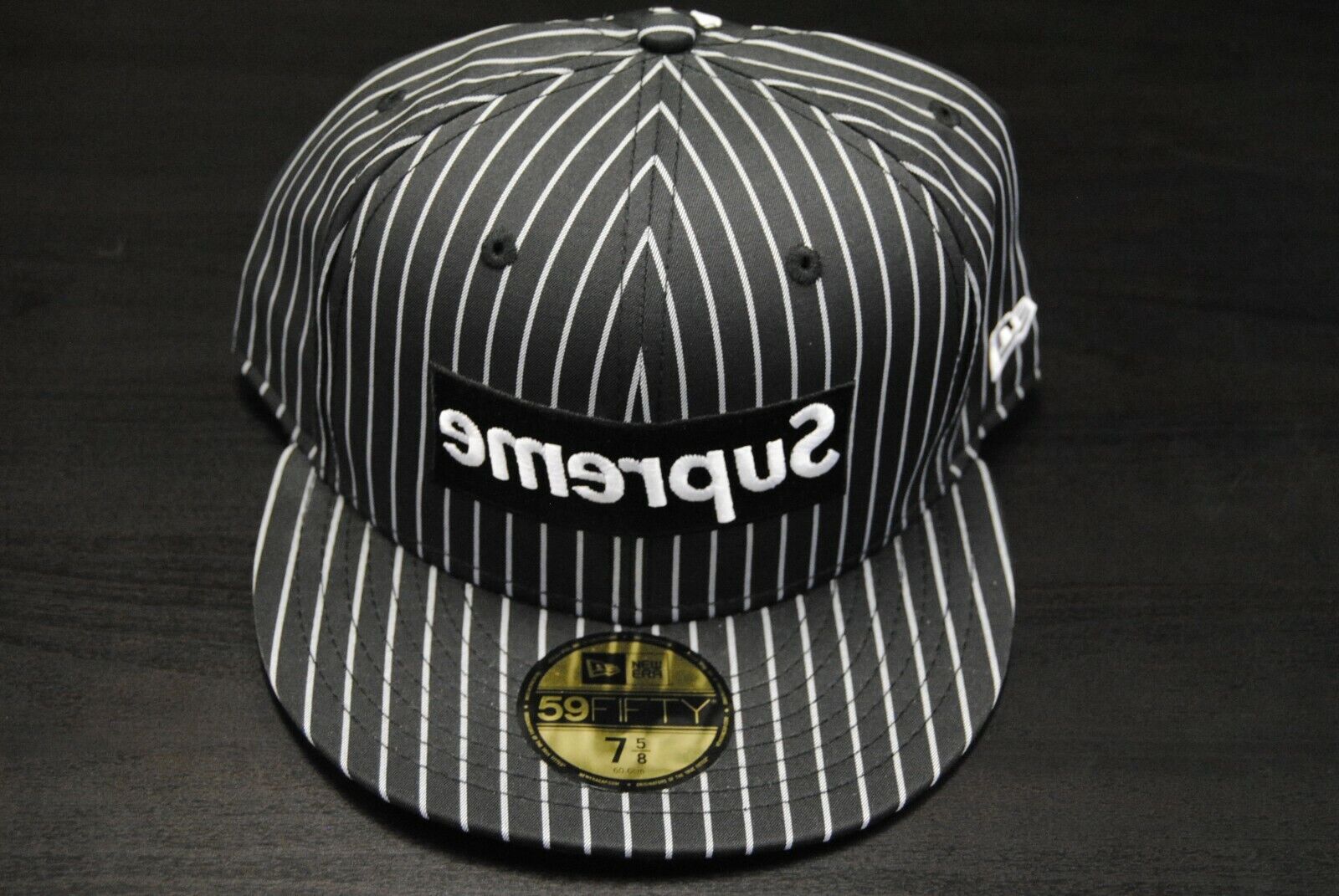 NEW SUPREME X COMME DES GARCONS NEW ERA HAT CAP BLACK FITTED NEW SUPREME X COMME DES GARCONS NEW ERA HAT CAP BLACK FITTED