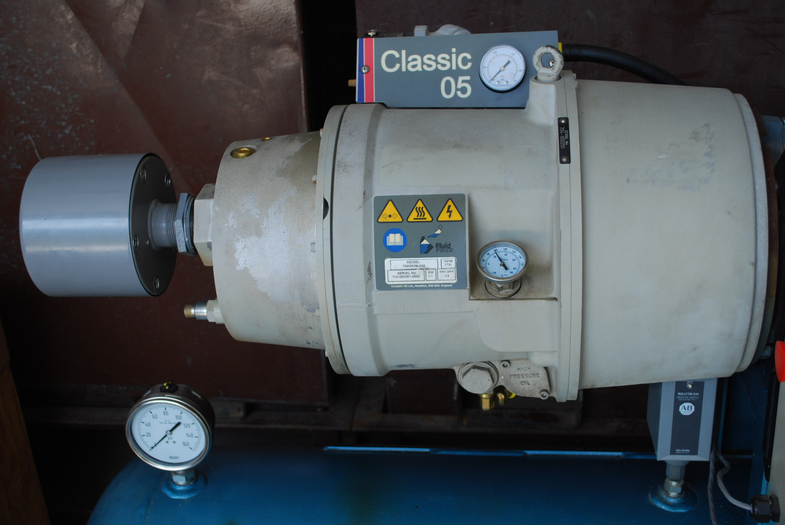 Custom Hydrovane 5HP VSD VFD air compressor, Ingersoll refrigerated air dryer