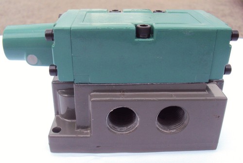 GARDNER DENVER CONTROL VALVE 90AR1077 (90AR427)