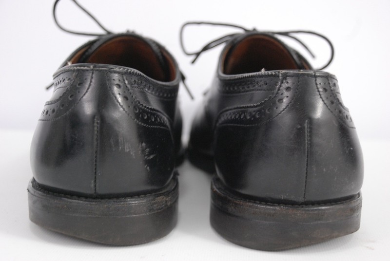 Allen Edmonds Sanford Cap-Toe Medallion Brogue Black Leather  display picture 3