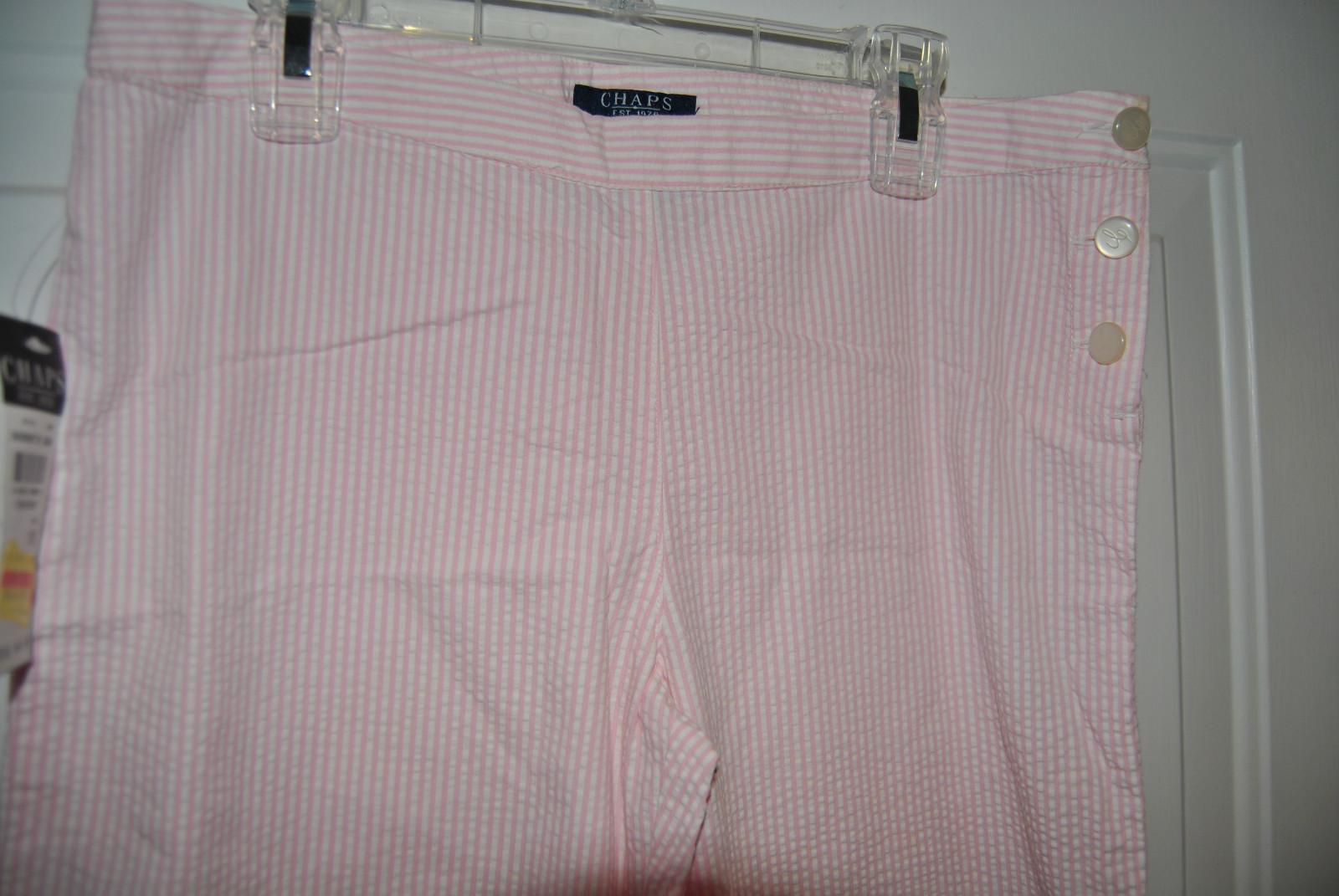 NEW GIRLS CHAP'S PINK AND WHITE STRIPED COTTON CAPRI'S PEDAL PUSHERS. SIZE 16
