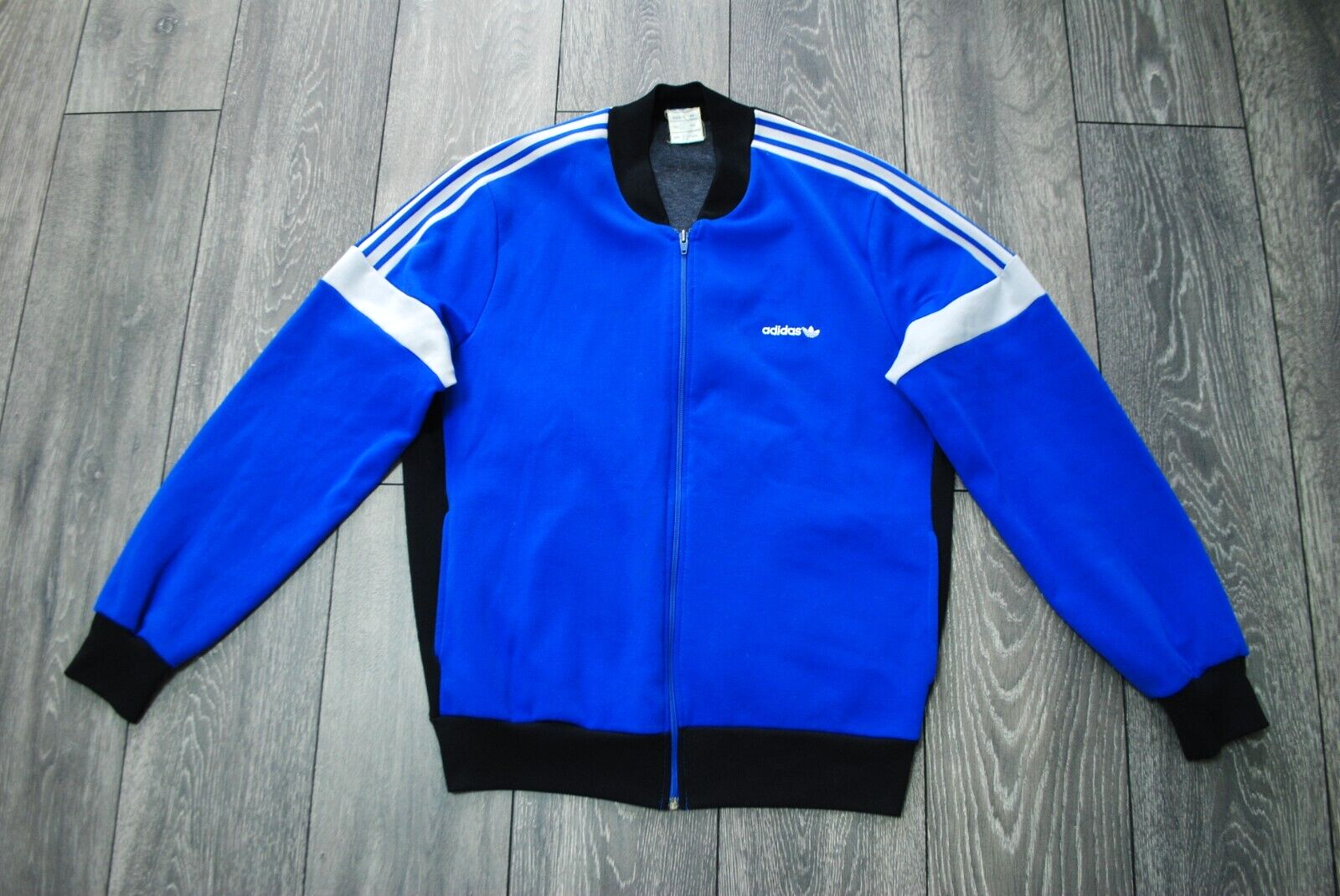 70s ビンテージ adidas トラックジャケット くすみブルー 韓国製 70s 80s adidas デサント製 トラックジャケット