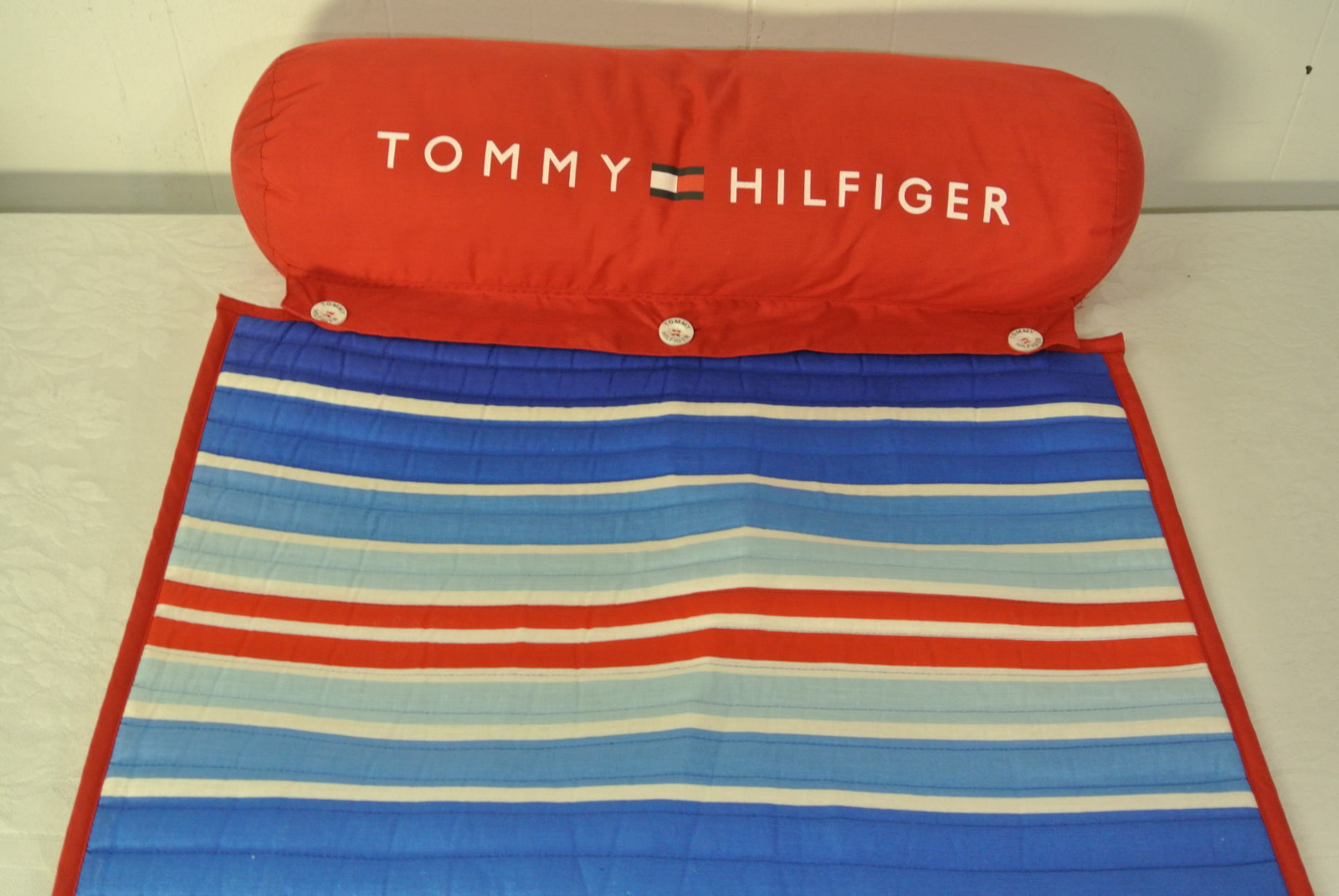 TOMMY HILFIGER BEACH Roll MAT Pad PILLOW SHOULDER STRAP Blanket Red White Blue