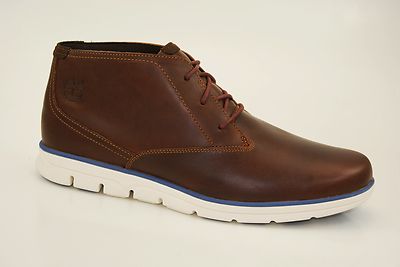 Timberland plain toe chukka deals